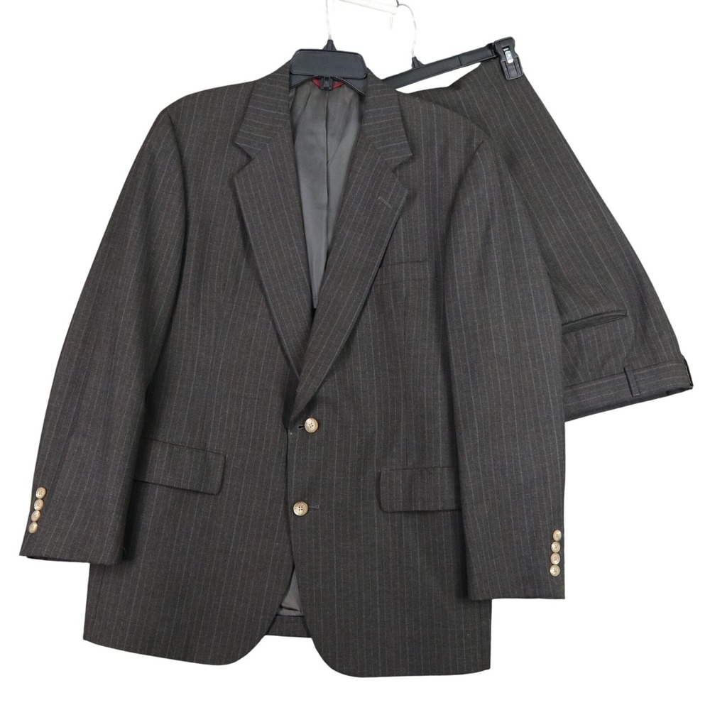 Hart Schaffner Marx Pinstripe Suit‎ Mens 42R 34x28 Wool Two Button Professional